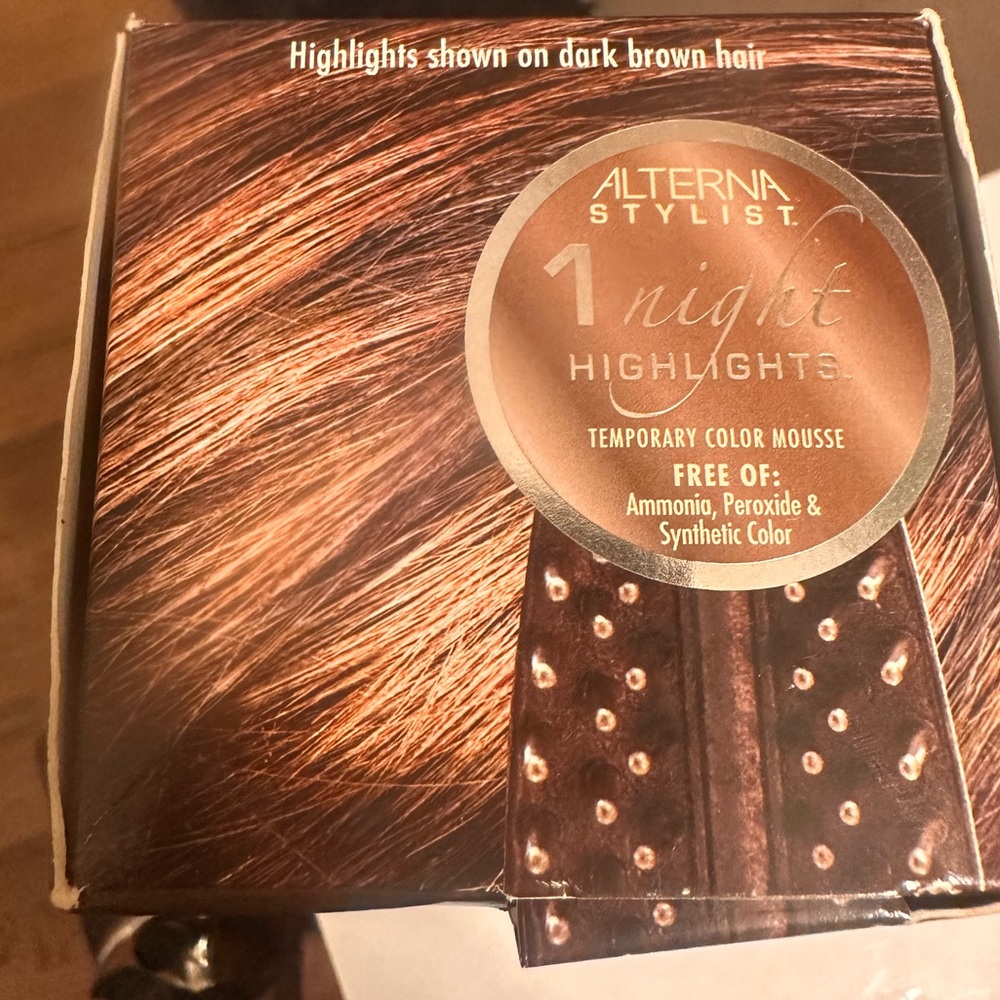 Temporary color mousse